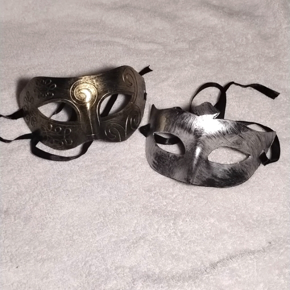 Masquerade mask - Picture 1 of 5